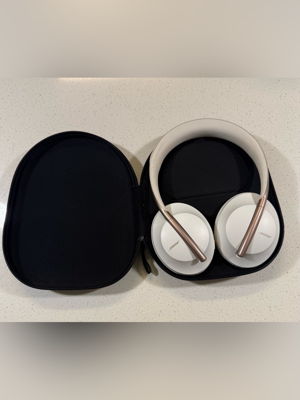 Bose 700 Noise Cancelling Wireless Headphones + Case